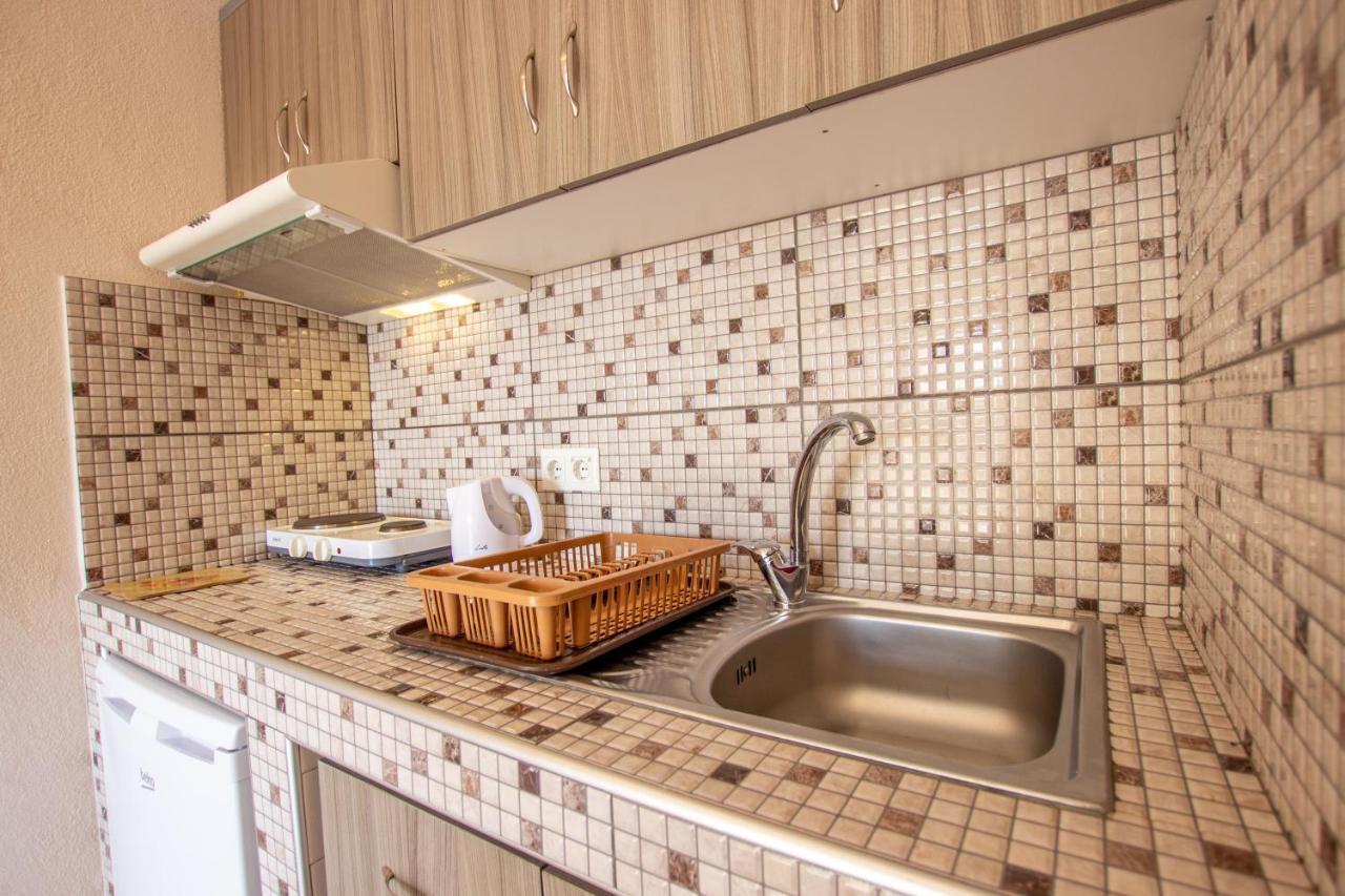 Babis House Apartment Nea Vrasna Bagian luar foto