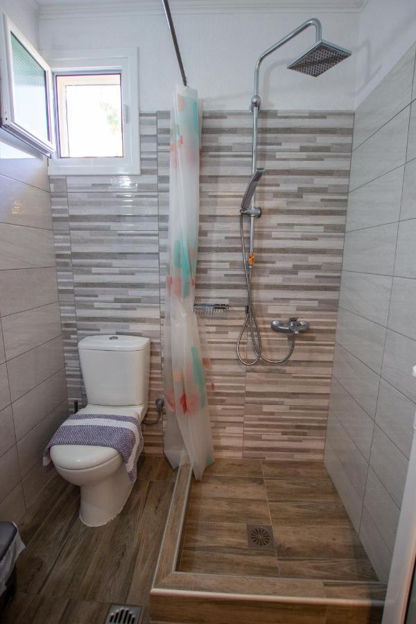 Babis House Apartment Nea Vrasna Bagian luar foto